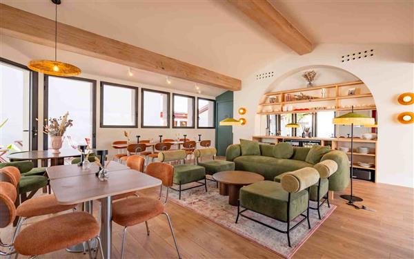 2026.03.27 Shooting-Hôtel Maïtia - WEB--10 1440x900