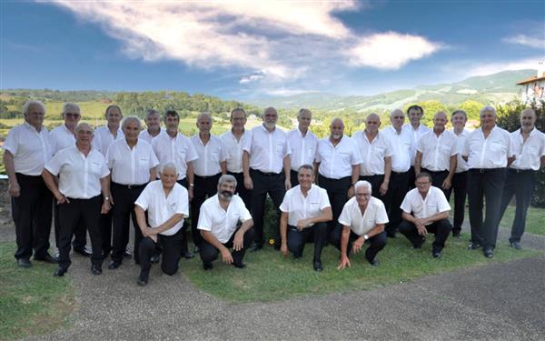 Chants basques avec le chœur d'hommes Adixkideak