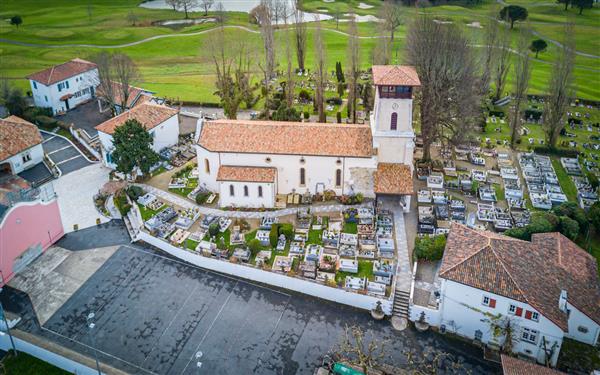 VUE AERIENNE EGLISE crédit photo- LA SCEP 1440x900